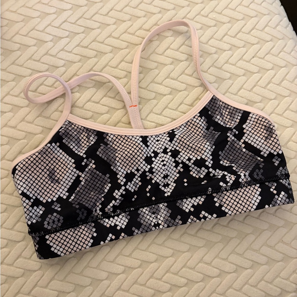 Lululemon Flow Y Bra IV Ziggy Snake Butter Pink / Black